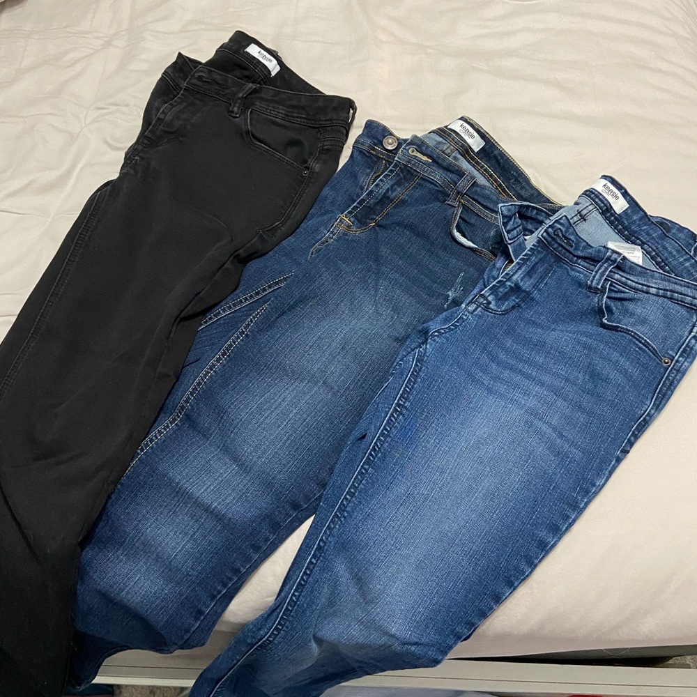 Lot of 3 Kensie Jeans